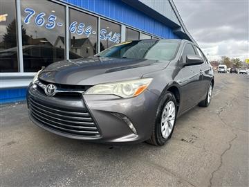 2017 Toyota Camry LE 4D Sedan
