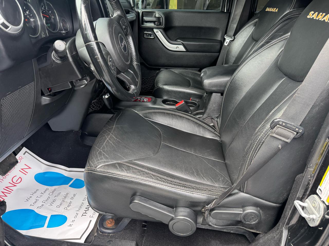 Jeep Wrangler Unlimited 4WD 4dr Sahara 2013