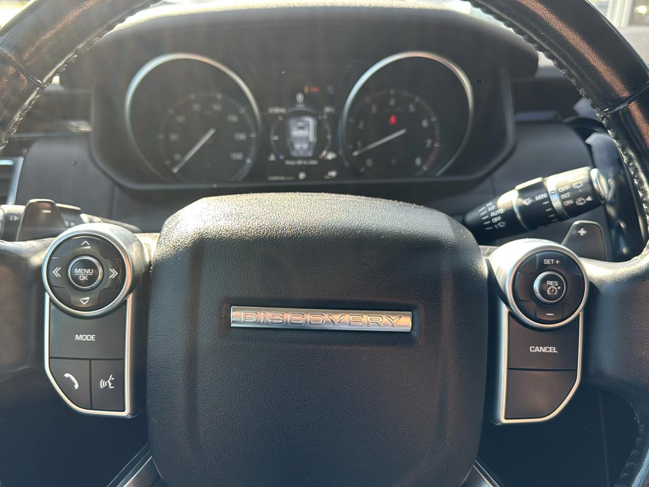 Land Rover Discovery SE V6 Supercharged 2018