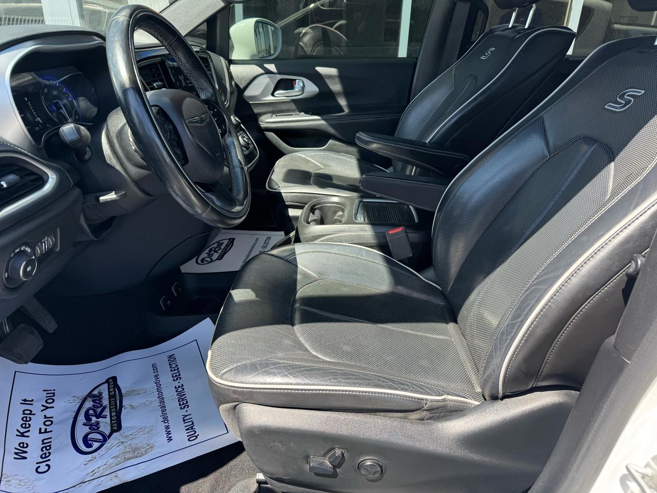 Chrysler Pacifica Limited FWD 2019