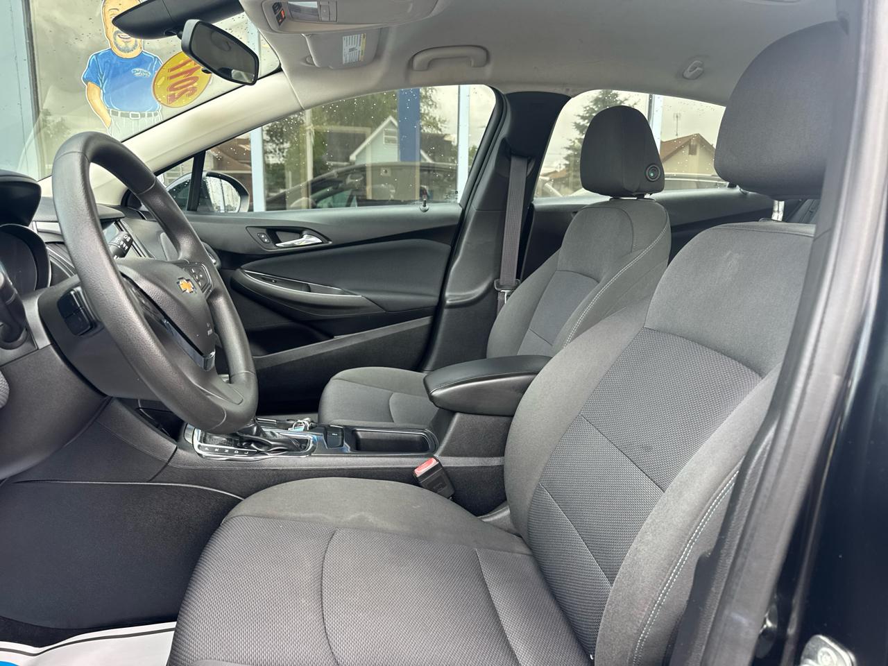 Chevrolet Cruze 4dr HB 1.4L LT w/1SD 2017