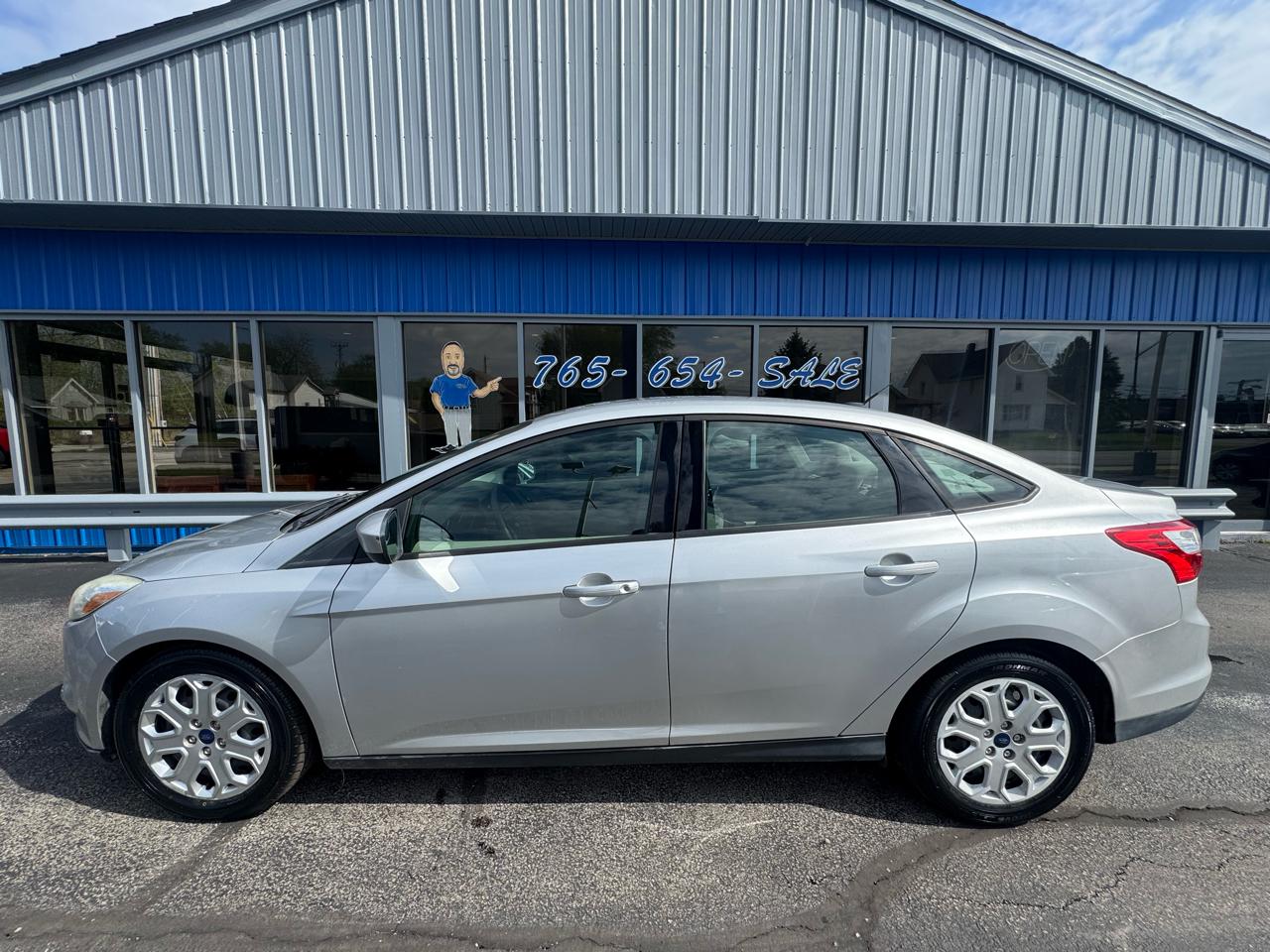 Ford Focus 4dr Sdn SE 2012