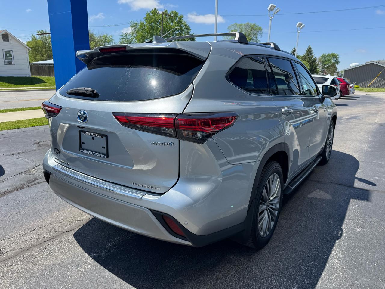 Toyota Highlander Hybrid Platinum AWD (Natl) 2021