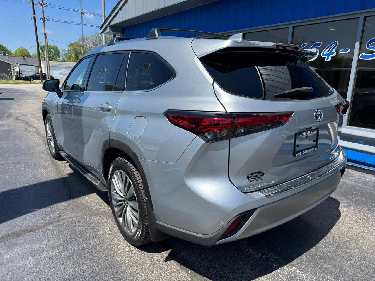 Toyota Highlander Hybrid Platinum AWD (Natl) 2021