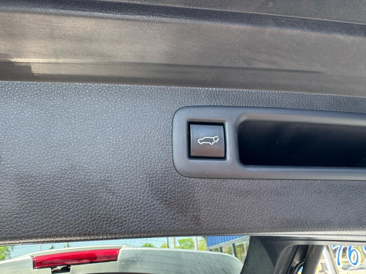 Toyota Highlander Hybrid Platinum AWD (Natl) 2021