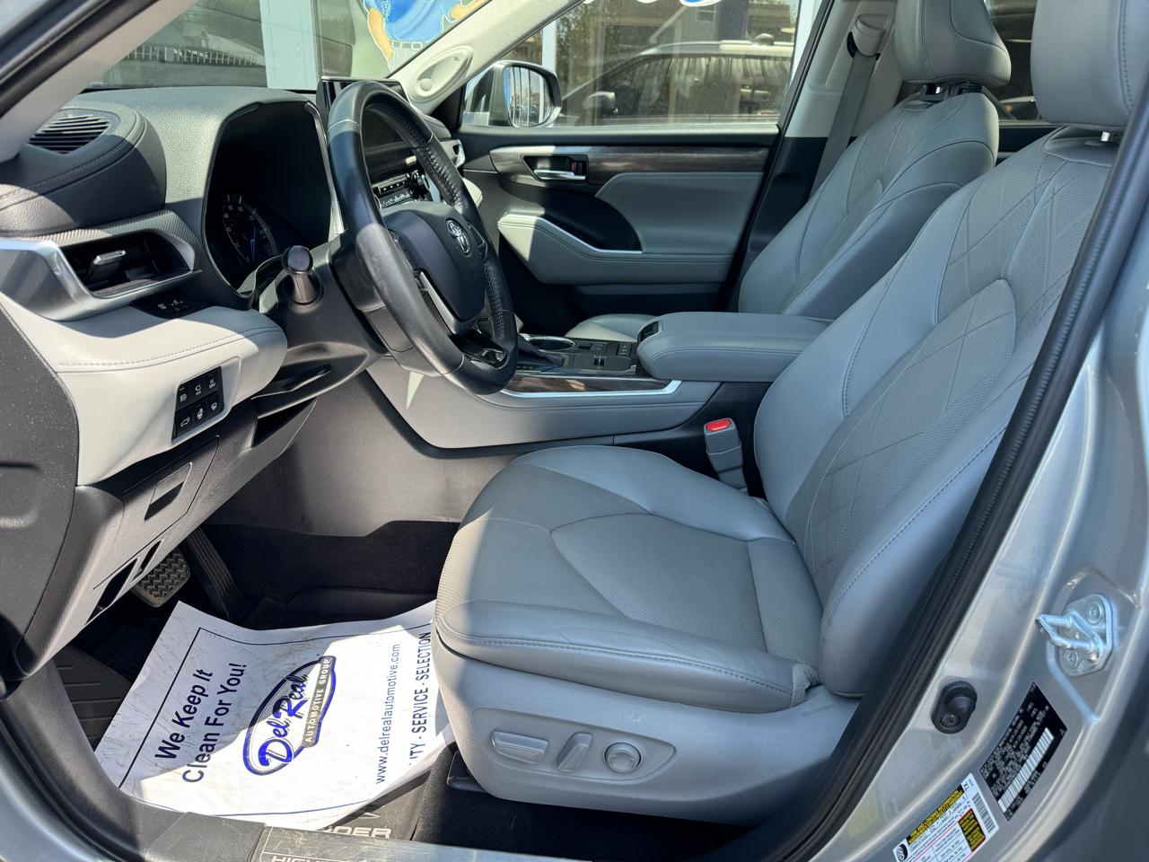 Toyota Highlander Hybrid Platinum AWD (Natl) 2021