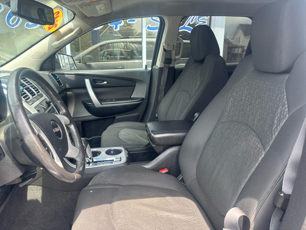 GMC Acadia FWD 4dr SLE 2012