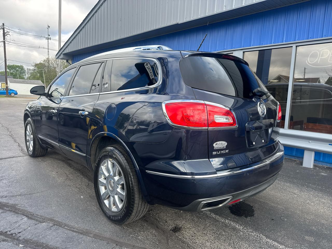 Buick Enclave FWD 4dr Leather 2015