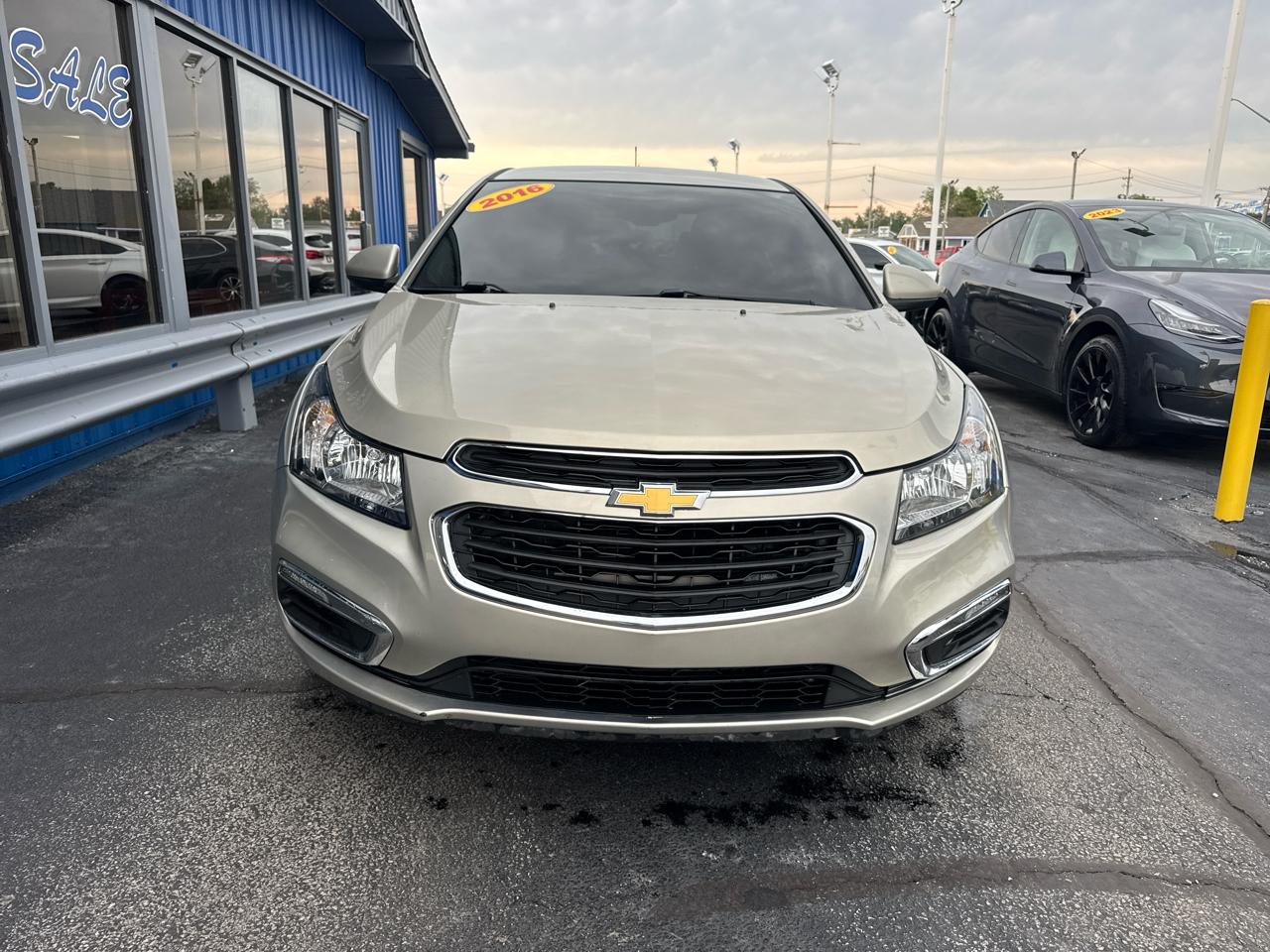 Chevrolet Cruze Limited 4dr Sdn Auto LT w/1LT 2016