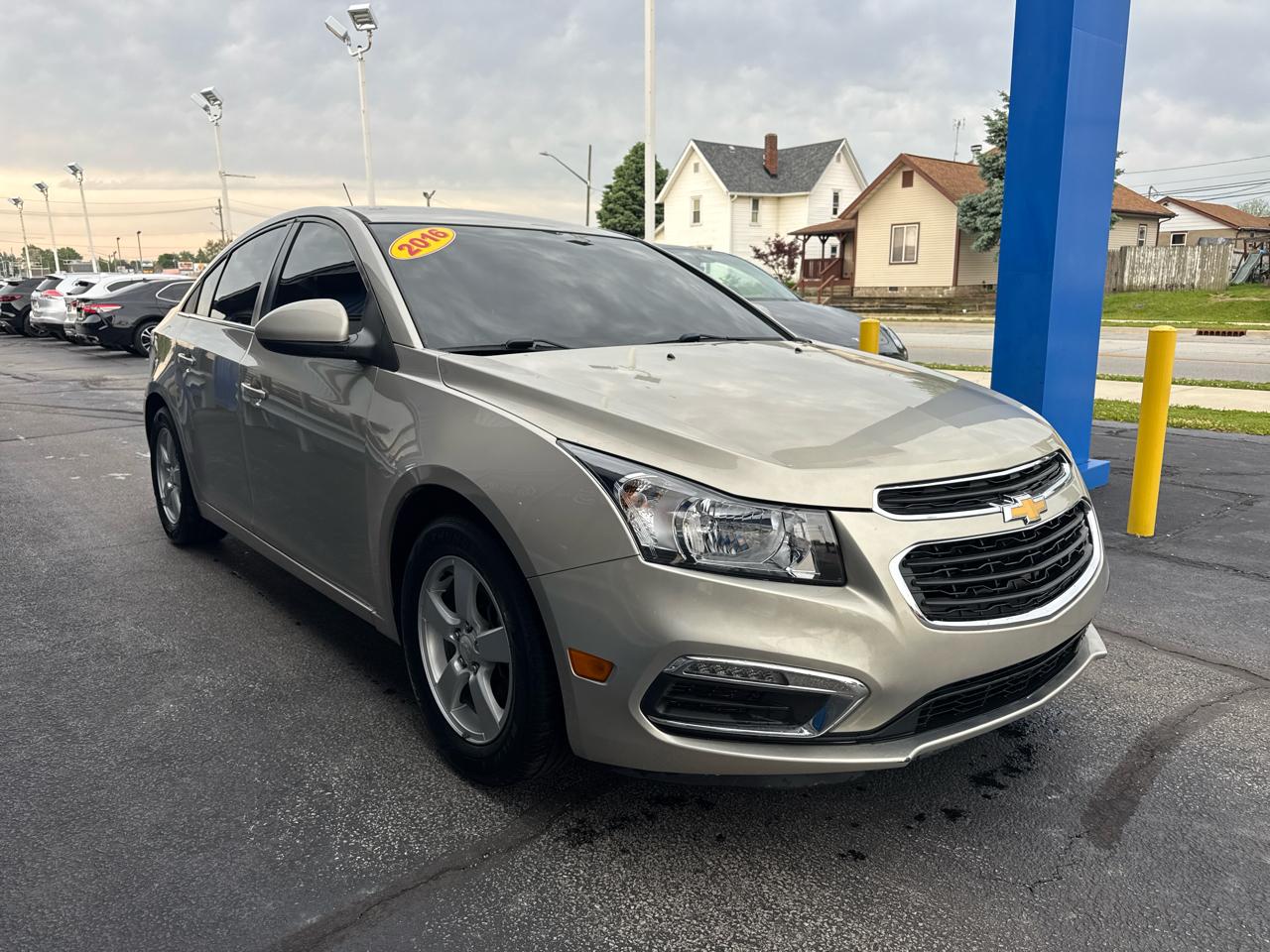 Chevrolet Cruze Limited 4dr Sdn Auto LT w/1LT 2016