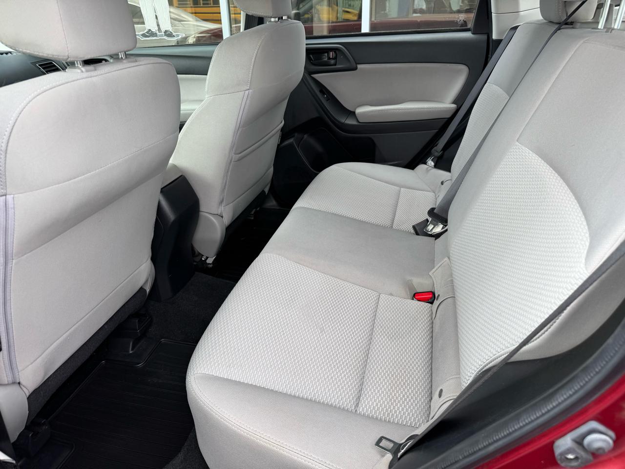 Subaru Forester 4dr CVT 2.5i PZEV 2016