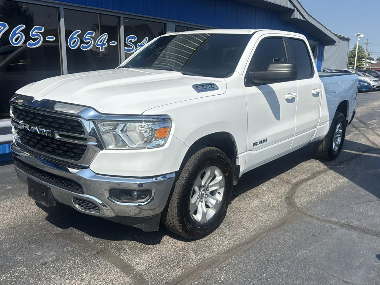 RAM 1500 Big Horn 4x4 Quad Cab 6'4" Box 2022