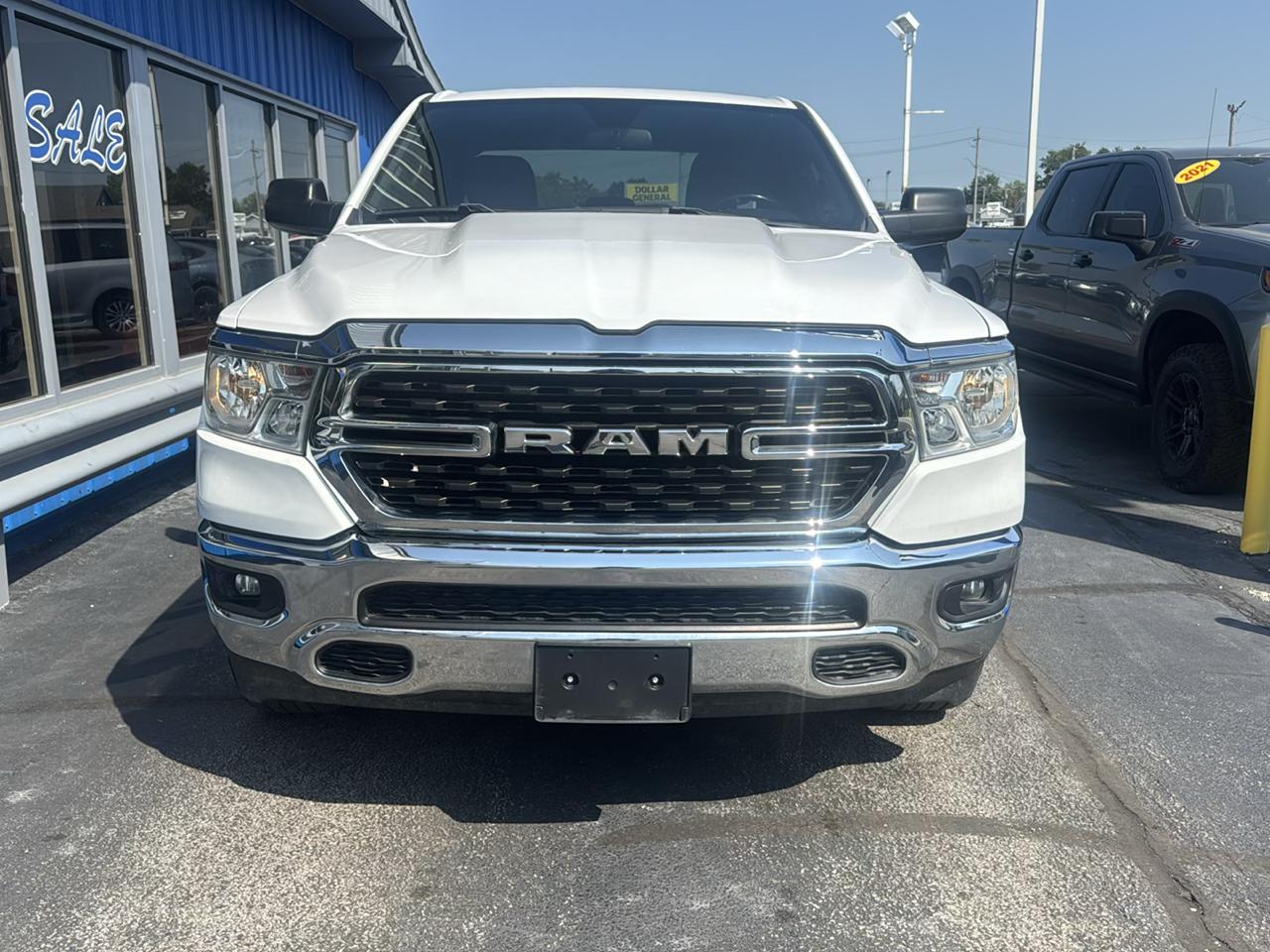 RAM 1500 Big Horn 4x4 Quad Cab 6'4" Box 2022