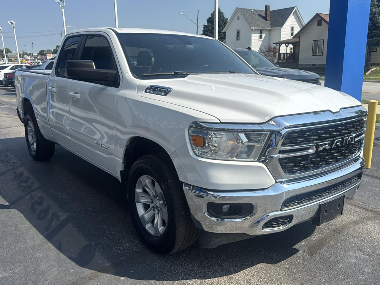 RAM 1500 Big Horn 4x4 Quad Cab 6'4" Box 2022