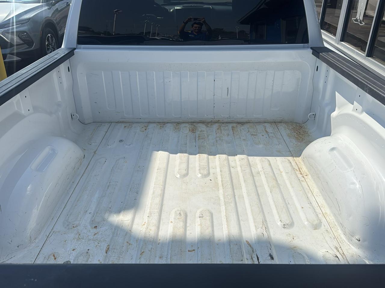 RAM 1500 Big Horn 4x4 Quad Cab 6'4" Box 2022