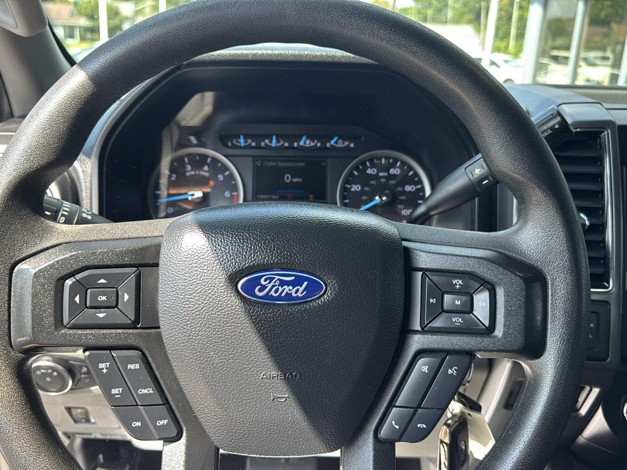 Ford Super Duty F-250 SRW XL 4WD Crew Cab 6.75' Box 2019