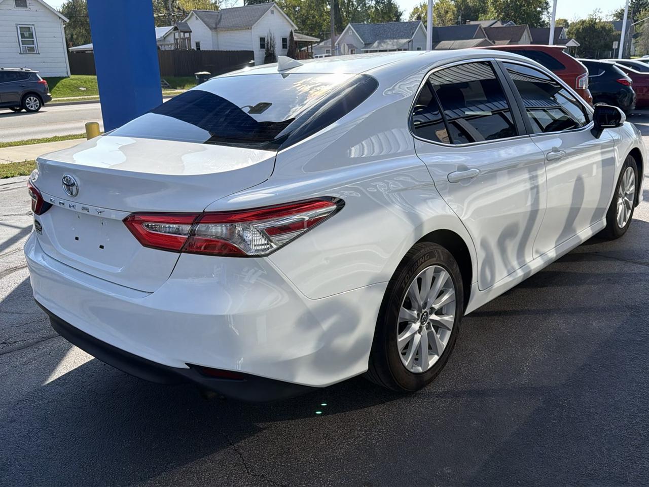 Toyota Camry LE Auto (Natl) 2020