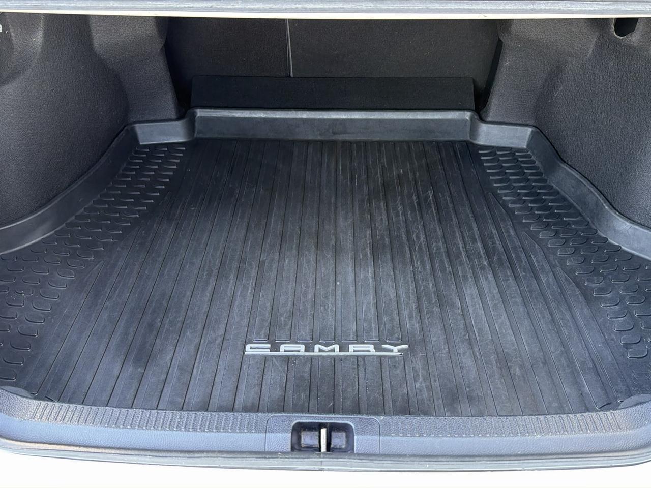Toyota Camry LE Auto (Natl) 2020