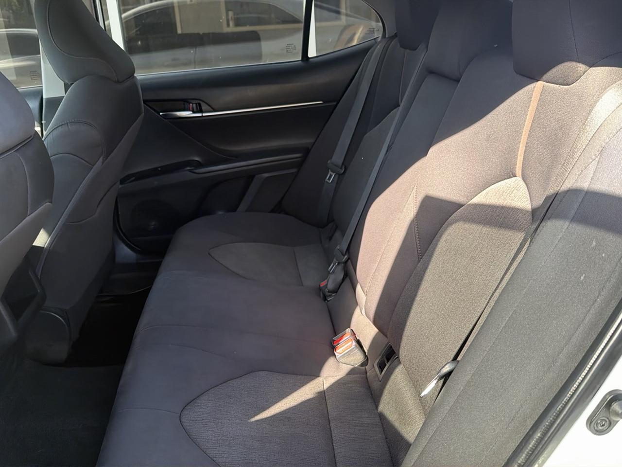 Toyota Camry LE Auto (Natl) 2020