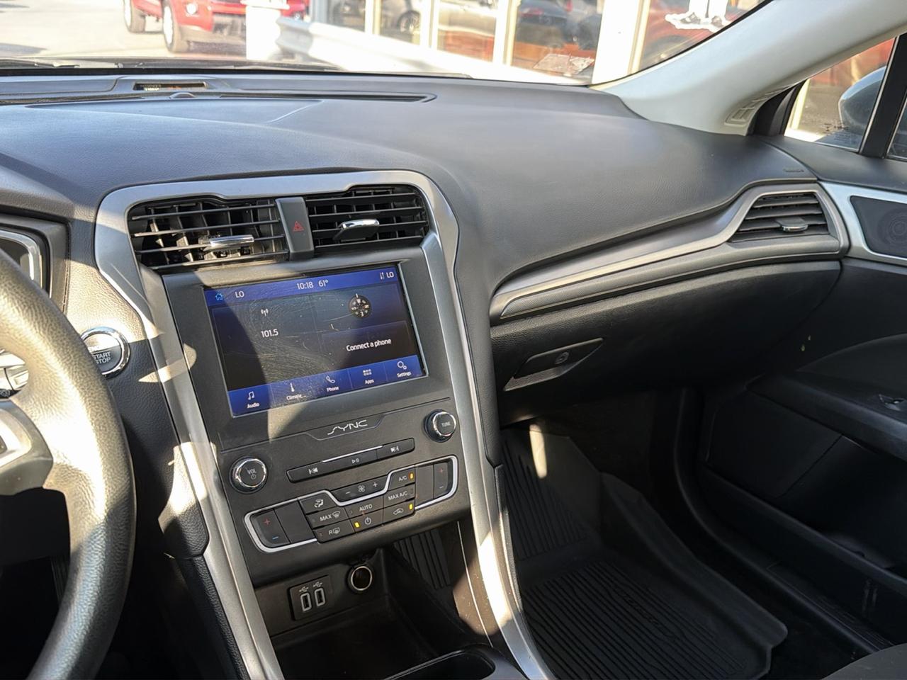 Ford Fusion SE FWD 2020