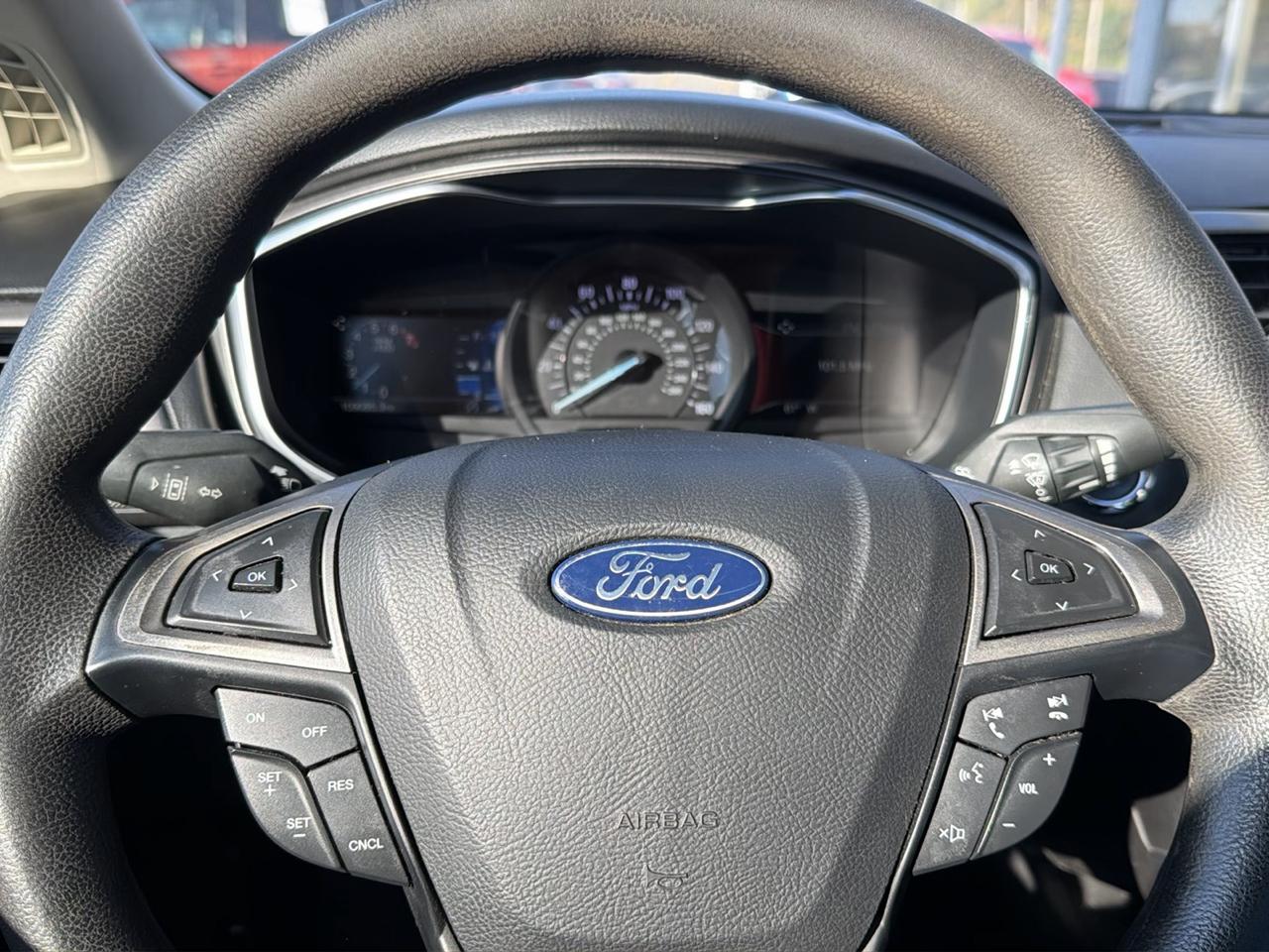 Ford Fusion SE FWD 2020