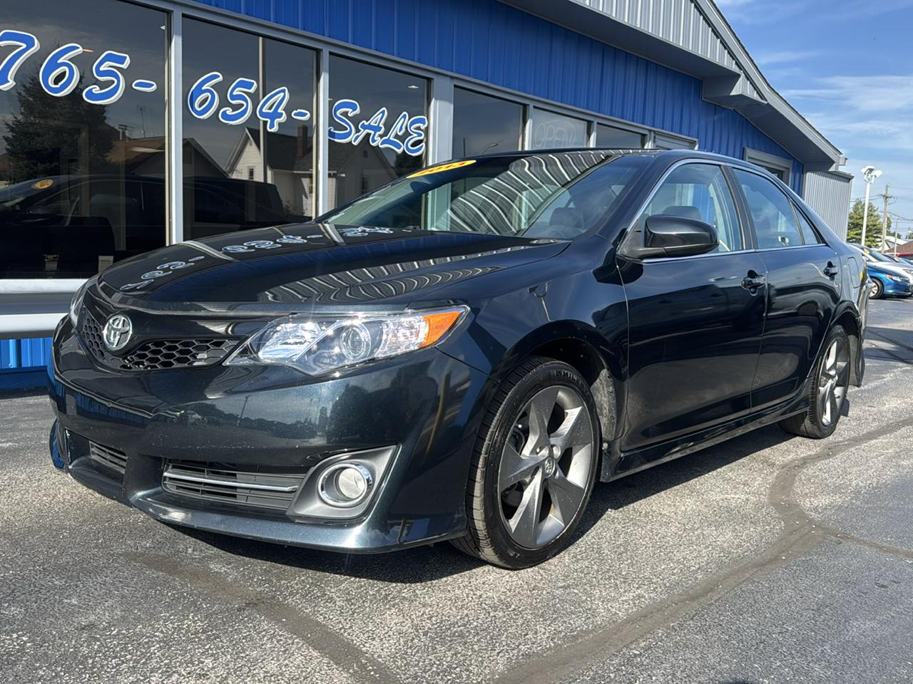 Toyota Camry 4dr Sdn V6 Auto SE (Natl) 2013