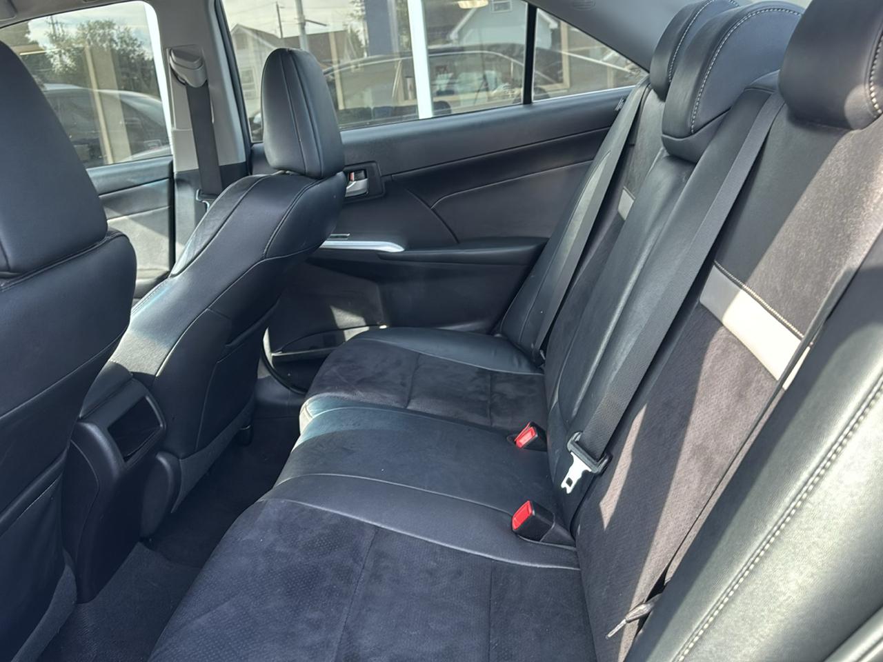 Toyota Camry 4dr Sdn V6 Auto SE (Natl) 2013