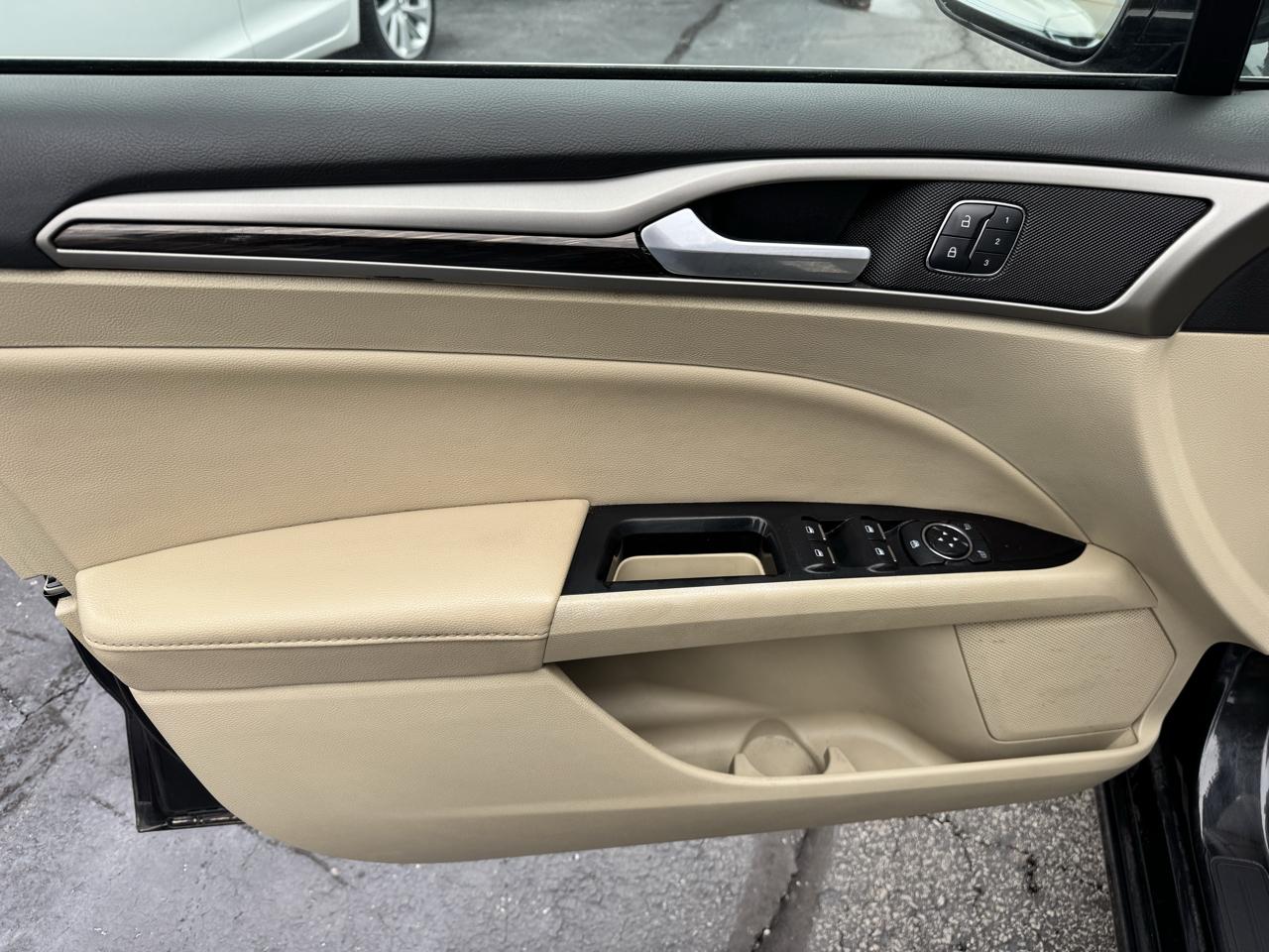 Ford Fusion Energi 4dr Sdn SE Luxury 2014