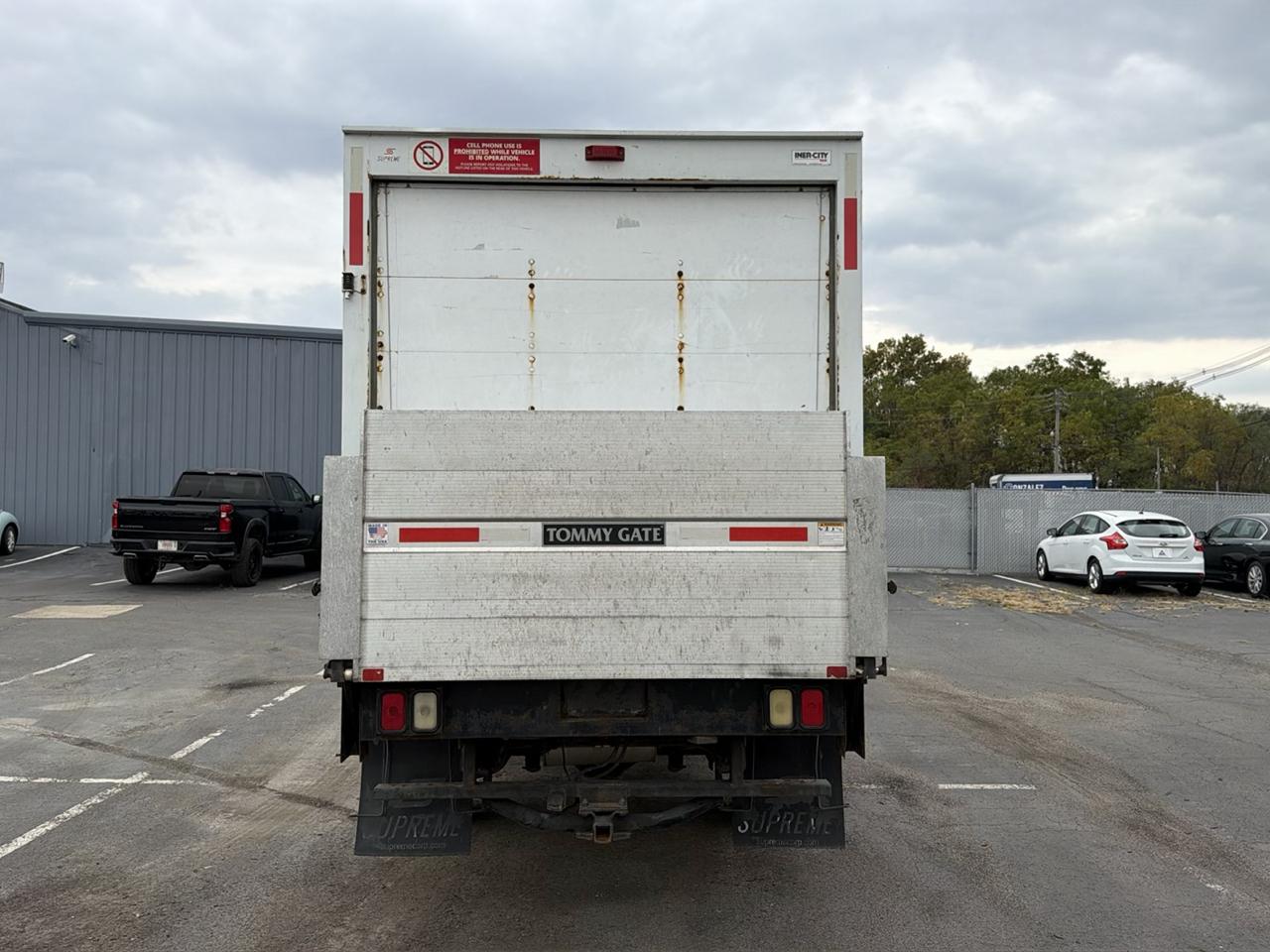 Chevrolet Express Commercial Cutaway 3500 Van 139" 2017