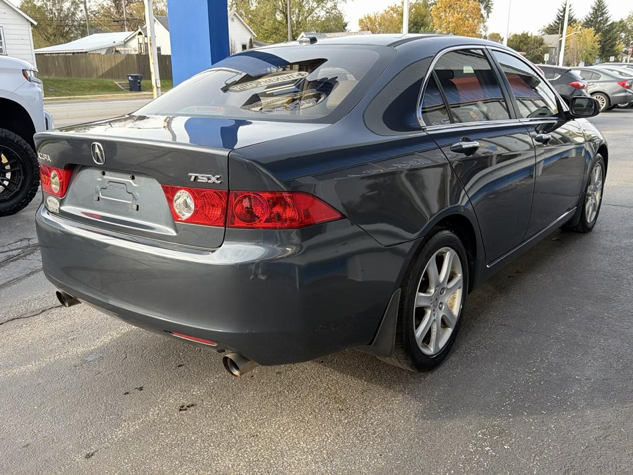 Acura TSX 4dr Sdn AT 2005