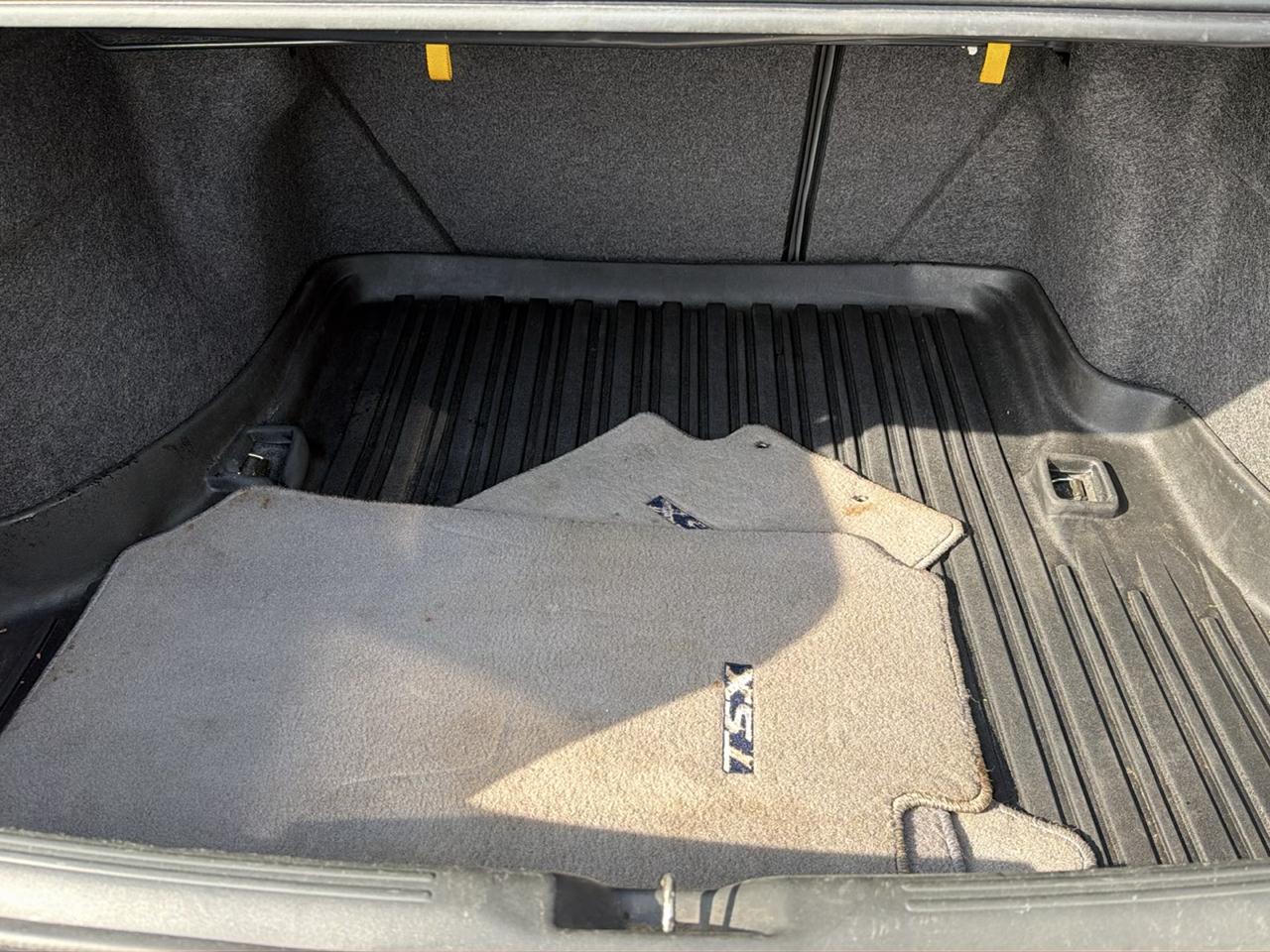 Acura TSX 4dr Sdn AT 2005