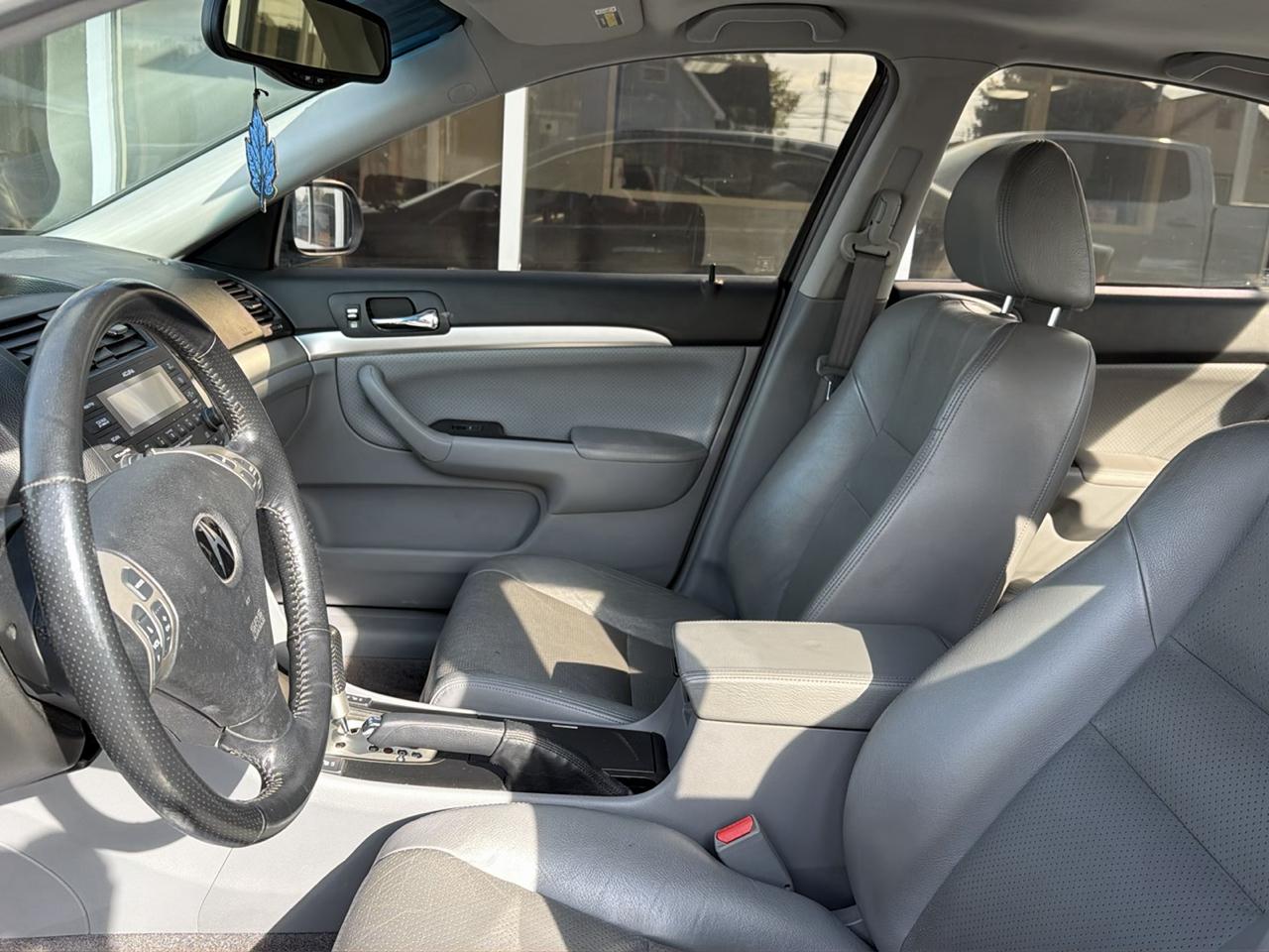 Acura TSX 4dr Sdn AT 2005