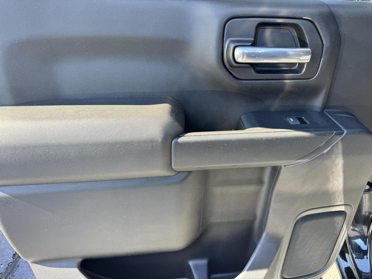 Chevrolet Silverado 1500 4WD Crew Cab 147" LT 2020
