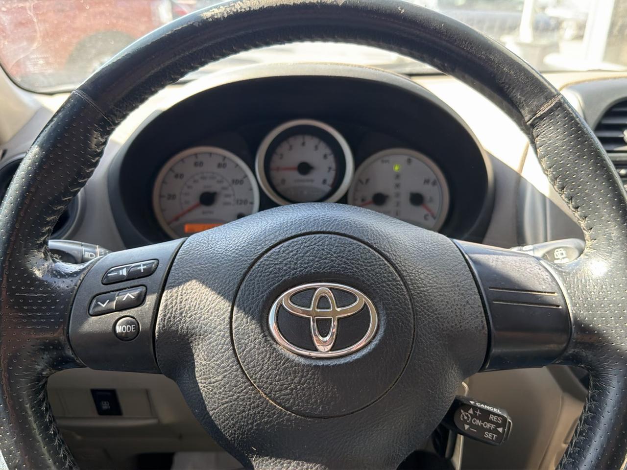 Toyota RAV4 4dr Auto 4WD (Natl) 2004