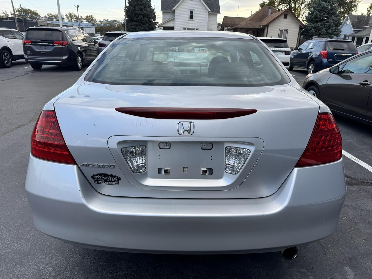 Honda Accord Sdn VP AT 2006