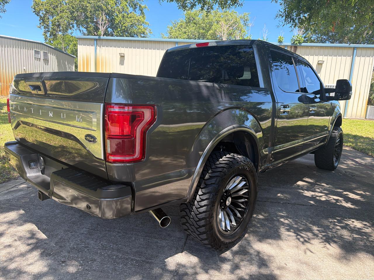 Ford F-150 XL SuperCrew 5.5-ft. Bed 4WD 2015
