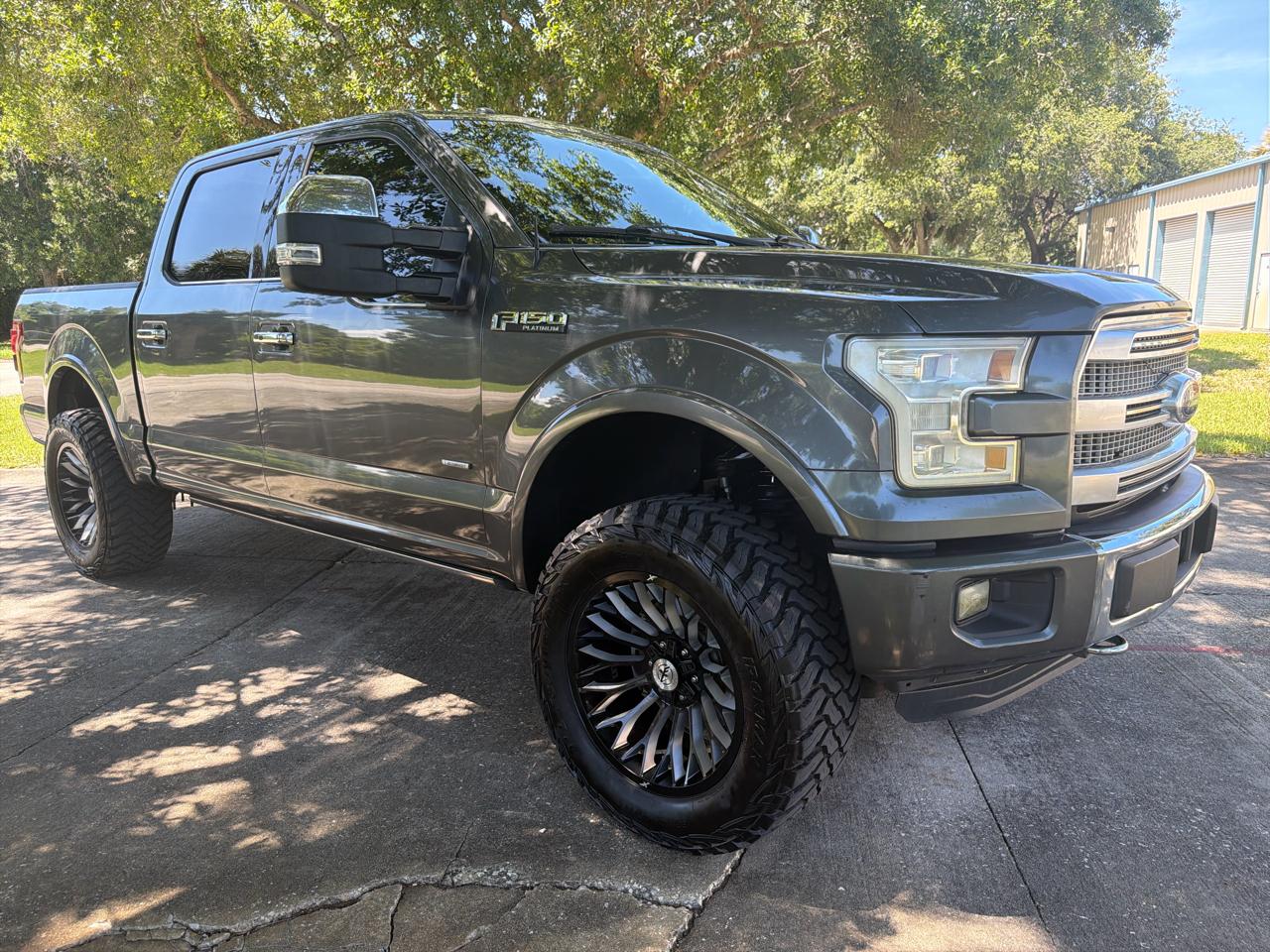 Ford F-150 XL SuperCrew 5.5-ft. Bed 4WD 2015