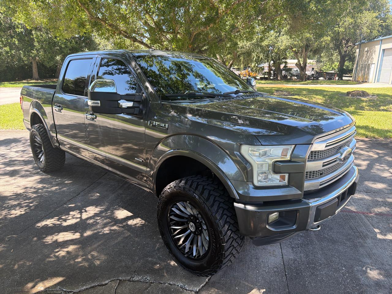 Ford F-150 XL SuperCrew 5.5-ft. Bed 4WD 2015