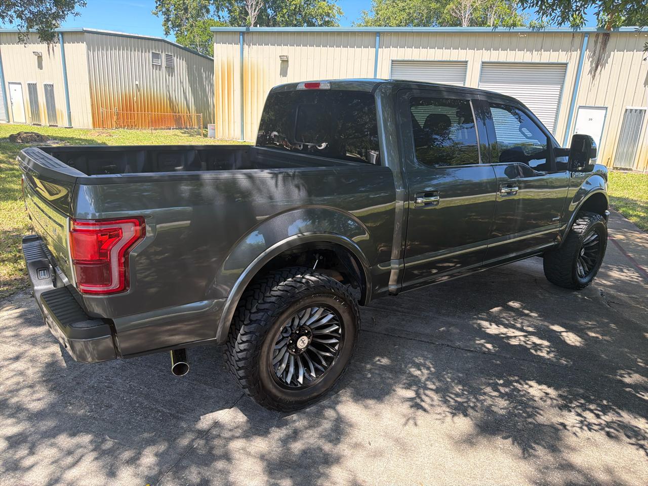 Ford F-150 XL SuperCrew 5.5-ft. Bed 4WD 2015
