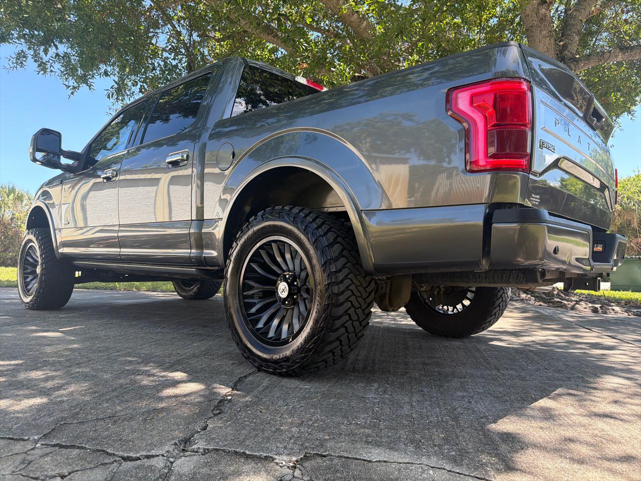 Ford F-150 XL SuperCrew 5.5-ft. Bed 4WD 2015
