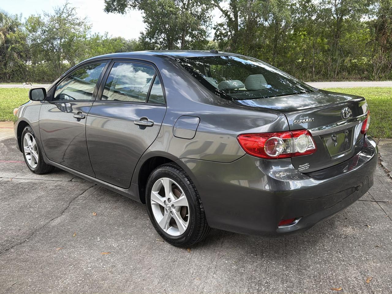 Toyota Corolla 4dr Sdn Auto S (Natl) 2012