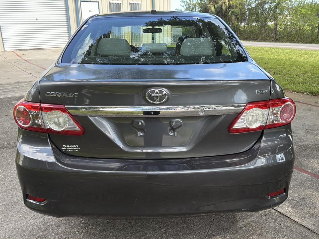 Toyota Corolla 4dr Sdn Auto S (Natl) 2012