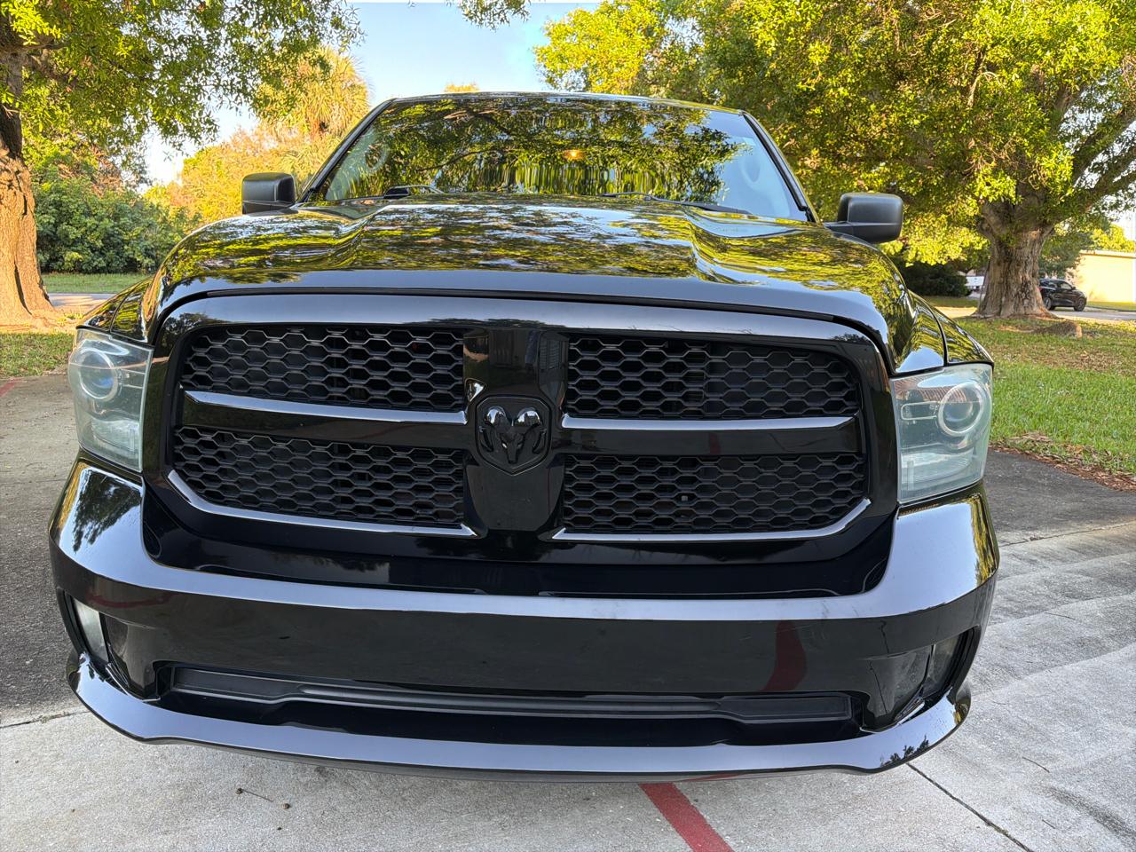 RAM 1500 Tradesman/Express Crew Cab SWB 2WD 2014