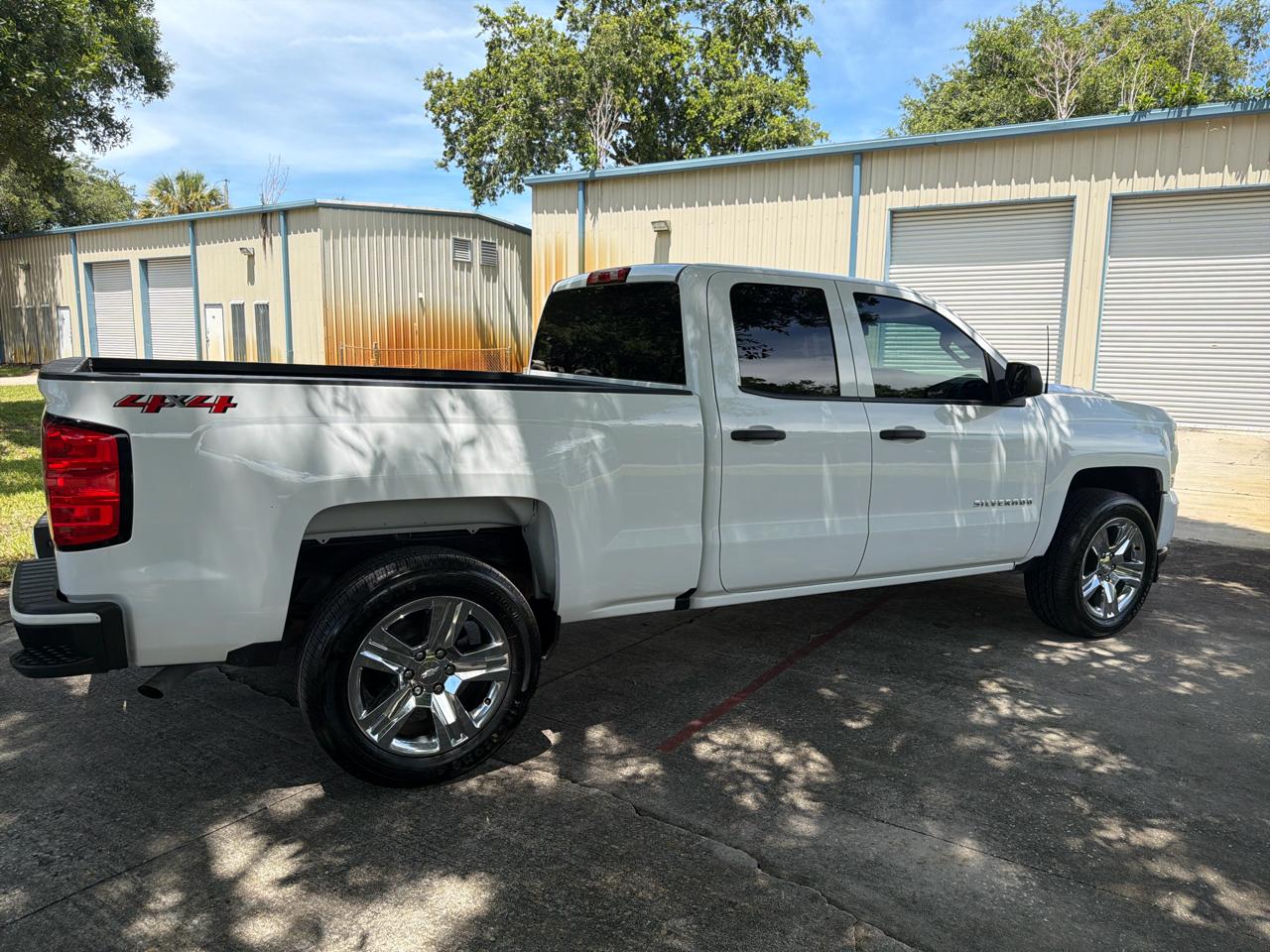 Chevrolet Silverado 1500 1LT Double Cab 4WD 2018