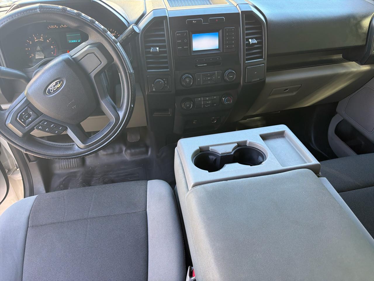 Ford F-150 4WD SuperCrew 139" XL 2015