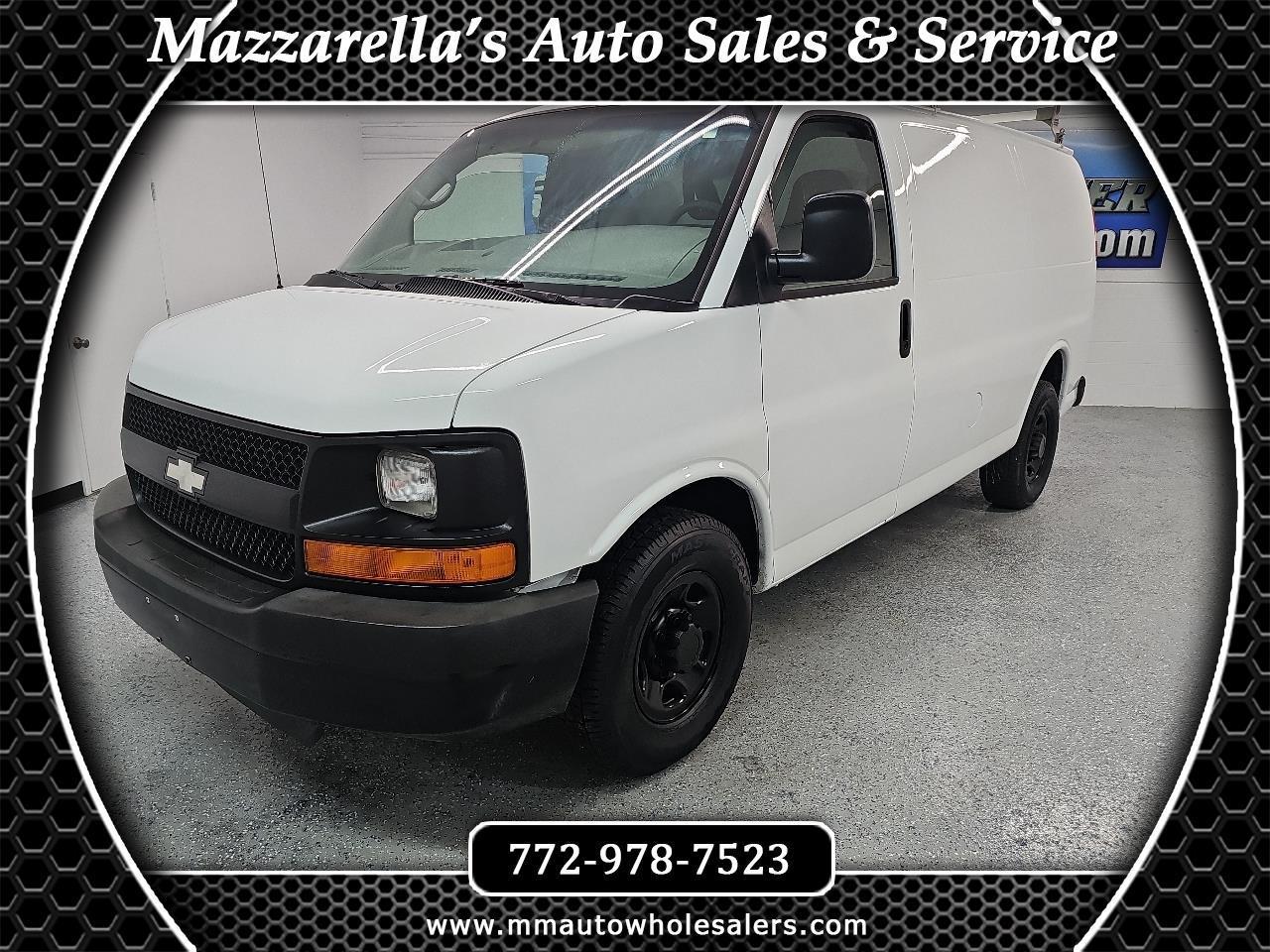 2009 Chevrolet Express Cargo Van RWD 2500 135"