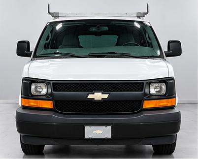 Chevrolet Express Cargo Van RWD 2500 135" 2009