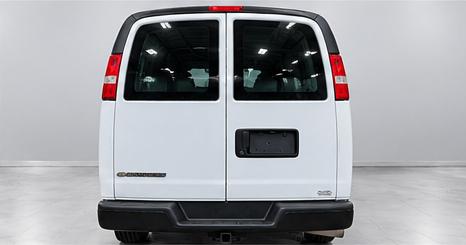 Chevrolet Express Cargo Van RWD 2500 135" 2009