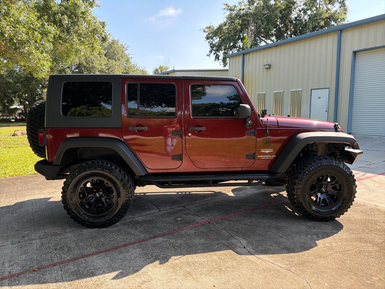 Jeep Wrangler 4WD 4dr Unlimited Sahara 2008
