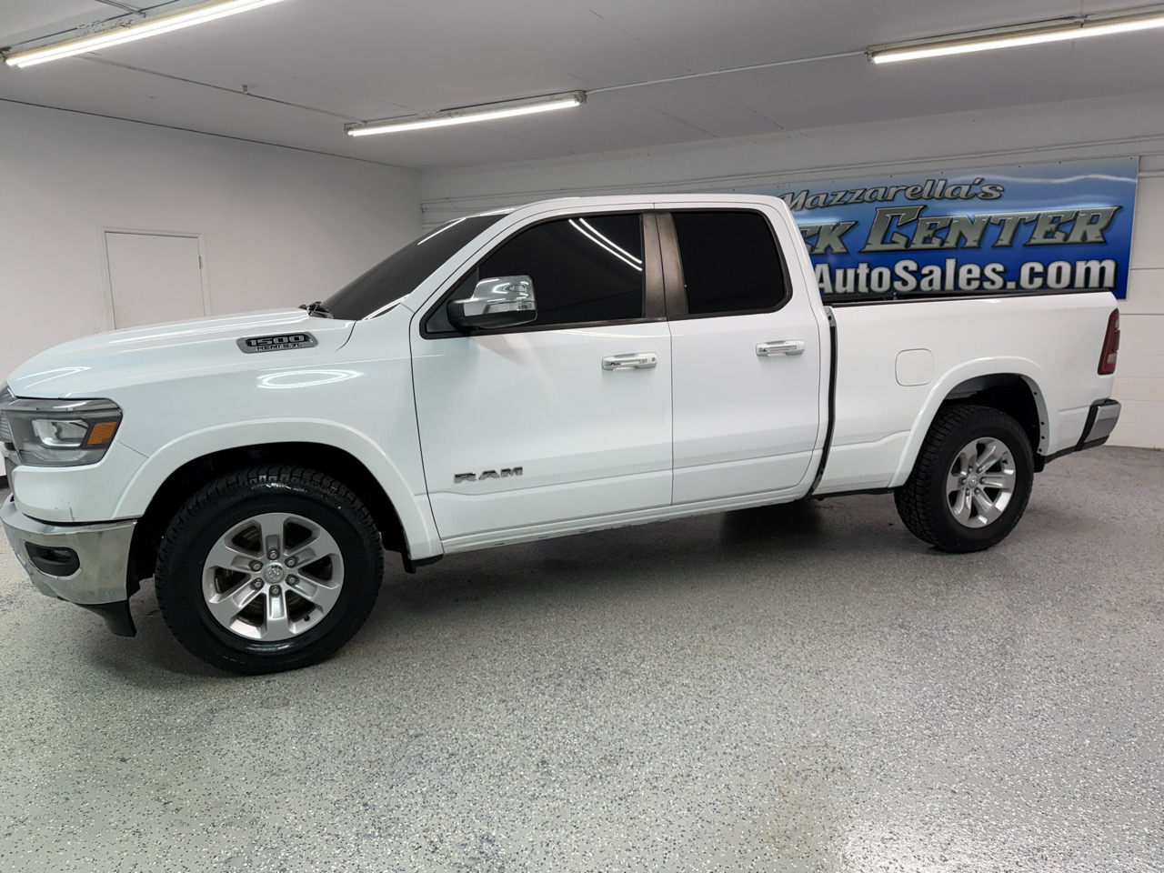 2020 Ram 1500 Laramie photo 4